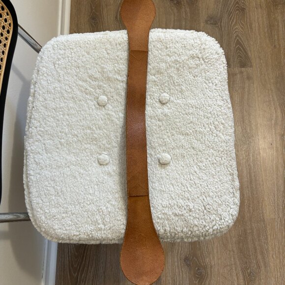 Red Waist Belt - Picture 4 of 4